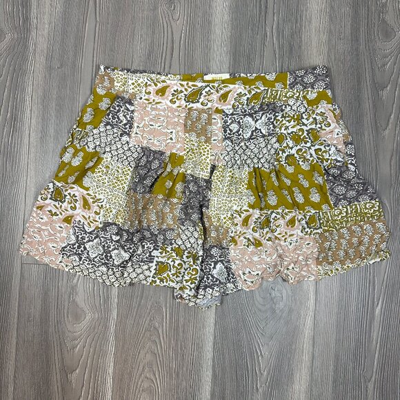 Maeve Anthropologie Muted Floral Patchwork Pleated Flowy Shorts Women’s Size L - Picture 1 of 6